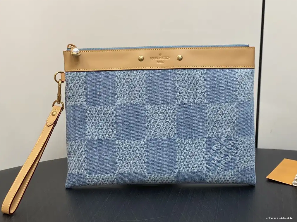 Official oldcobbler LOUIS POCHETTE TO-GO-30*21.5*2cm VUITTON 0611